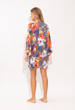 Carica l'immagine nel visualizzatore di Gallery, Model Back: Rio De Sol Robe De Plage Garden-Flower Kimono