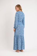 Carica l'immagine nel visualizzatore di Gallery, Model Back: Rio De Sol Vêtement De Plage Chuva Long Dress Verona