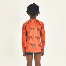 Carica l'immagine nel visualizzatore di Gallery, Model Back: Uv Line T-Shirt Longsleeve Acqua Zebra Inf Upf50+
