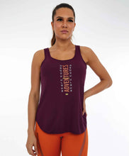 Carica l'immagine nel visualizzatore di Gallery, Model Front: Alto Giro Fitness Haut Regata Skin Fit Inspiracional Roxo Potent