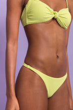 Carica l'immagine nel visualizzatore di Gallery, Image 09: Rio De Sol Ensemble Set Bora-Citrus Bandeau-Joy Leblon-Fio