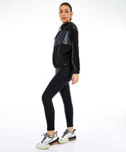 Carica l'immagine nel visualizzatore di Gallery, Image 04: Alto Giro Fitness Haut Jaqueta Tecnospan Recortes Preto