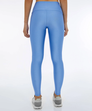 Carica l'immagine nel visualizzatore di Gallery, Model Back: Alto Giro Fitness Bas Legging Atlanta Termo Azul Soft
