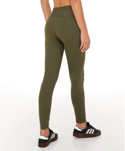 Carica l'immagine nel visualizzatore di Gallery, Model Back: Alto Giro Fitness Bas Legging Hyper Zero Verde Olive