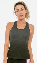Carica l'immagine nel visualizzatore di Gallery, Model Front: Alto Giro Fitness Haut Regata Skin Fit Degrade Cinza