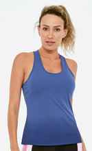 Carica l'immagine nel visualizzatore di Gallery, Model Front: Alto Giro Fitness Haut Regata Skin Fit Degrade Marinho