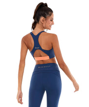 Carica l'immagine nel visualizzatore di Gallery, Model Back: Alto Giro Fitness Haut Top Bodytex Ii Abertura Com Ziper Azul Ocean
