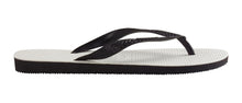 Carica l'immagine nel visualizzatore di Gallery, Model Front: Havaianas Tongs Tradicional Black