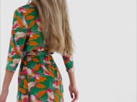Carica e avvia il video nel visualizzatore di galleria, Video: Rio De Sol Chemise Green Bloom Chemise