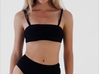 Carica e avvia il video nel visualizzatore di galleria, Video: Rio De Sol Ensemble Set Shimmer-Black Bandeau-Reto Hotpants