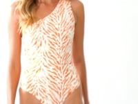 Carica e avvia il video nel visualizzatore di galleria, Video: Rio De Sol Une Pièce Sahari Sienna