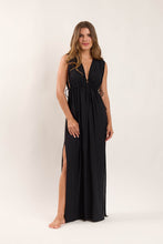Carica l'immagine nel visualizzatore di Gallery, Model Front: Rio De Sol Vêtement De Plage Black Long Dress Soleil