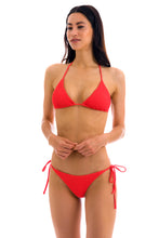 Carica l'immagine nel visualizzatore di Gallery, Model Front: Rio De Sol Bas Bottom Cotele-Tomate Ibiza