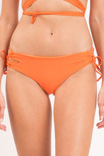 Carica l'immagine nel visualizzatore di Gallery, Gallery: Rio De Sol Bas Bottom Dende Madrid