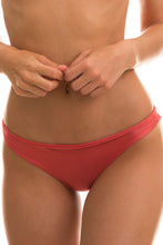 Carica l'immagine nel visualizzatore di Gallery, Gallery: Rio De Sol Bas Bottom Madras Dupla Face