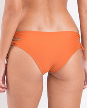 Carica l'immagine nel visualizzatore di Gallery, Image 05: Rio De Sol Bas Bottom Ocre Madrid