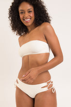 Carica l'immagine nel visualizzatore di Gallery, Image 09: Rio De Sol Bas Bottom Off-White Madrid