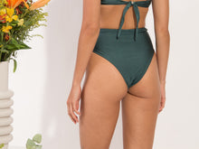 Carica l'immagine nel visualizzatore di Gallery, Model Back: Rio De Sol Bas Bottom Palace Belted-High-Waist