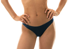Carica l'immagine nel visualizzatore di Gallery, Gallery: Rio De Sol Bas Bottom Shark Bandeau