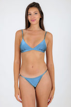 Carica l'immagine nel visualizzatore di Gallery, Model Front: Rio De Sol Bas Bottom Shimmer-Baltic-Sea California