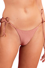 Carica l'immagine nel visualizzatore di Gallery, Gallery: Rio De Sol Bas Bottom Shimmer-Copper Cheeky-Tie