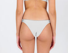 Carica l'immagine nel visualizzatore di Gallery, Image 06: Rio De Sol Bas Bottom Shimmer-White Essential