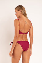 Carica l'immagine nel visualizzatore di Gallery, Model Back: Rio De Sol Bas Bottom Touch-Carmim Ibiza-Comfy