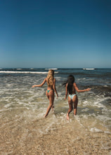 Carica l'immagine nel visualizzatore di Gallery, Image 06: Rio De Sol Bas Bottom Valley Isla