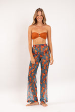 Carica l'immagine nel visualizzatore di Gallery, Model Front: Rio De Sol Pantalon De Plage Luma Pants Lana