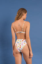 Carica l'immagine nel visualizzatore di Gallery, Image 15: Rio De Sol Ensemble Set Countryside Kyra Hotpants