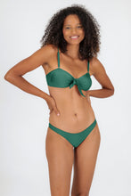 Carica l'immagine nel visualizzatore di Gallery, Model Front: Rio De Sol Ensemble Set Palace Bandeau-No Essential