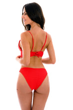 Carica l'immagine nel visualizzatore di Gallery, Model Back: Rio De Sol Haut Top Cotele-Tomate Tri-Tank