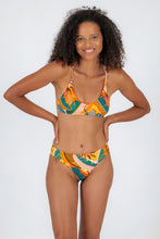 Carica l'immagine nel visualizzatore di Gallery, Model Front: Rio De Sol Haut Top El-Arco Bralette