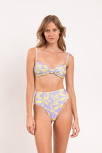 Carica l'immagine nel visualizzatore di Gallery, Model Front: Rio De Sol Haut Top Glow Bandeau-Joy