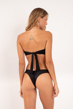 Carica l'immagine nel visualizzatore di Gallery, Model Back: Rio De Sol Haut Top Shimmer-Black Mavi