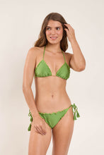 Carica l'immagine nel visualizzatore di Gallery, Model Front: Rio De Sol Haut Top Shimmer-Botanica Frufru