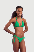 Carica l'immagine nel visualizzatore di Gallery, Model Front: Rio De Sol Haut Top Tambourine Tri-Inv