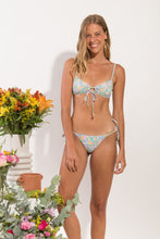 Carica l'immagine nel visualizzatore di Gallery, Model Front: Rio De Sol Haut Top Tiny-Garden Mila