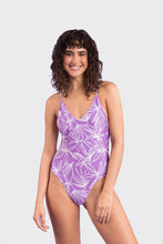Carica l'immagine nel visualizzatore di Gallery, Model Front: Rio De Sol Une Pièce Trail-Purple Hype