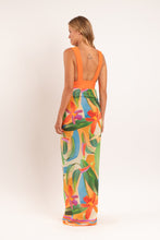 Carica l'immagine nel visualizzatore di Gallery, Model Back: Rio De Sol Pareo Tropical Canga