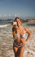Carica l'immagine nel visualizzatore di Gallery, Image 10: Wednesday In Hawaii By Rio De Sol Haut Top Pua-Pacifica Kauai