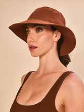 Carica l'immagine nel visualizzatore di Gallery, Image 03: Uv Line Bob Hat California Fem Cognac Upf50+
