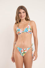 Carica l'immagine nel visualizzatore di Gallery, Model Front: Rio De Sol Bas Bottom Al-Mare Cheeky-Micro

