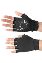 Carica l'immagine nel visualizzatore di Gallery, Model Front: Uv Line Gants Short Gloves Uni Black Upf50+
