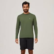 Carica l'immagine nel visualizzatore di Gallery, Model Front: Uv Line T-Shirt Longsleeve Uvpro Green Militar Upf50+
