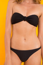 Carica l'immagine nel visualizzatore di Gallery, Image 08: Rio De Sol Ensemble Set Bora-Black Bandeau-Joy Leblon
