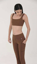 Carica l'immagine nel visualizzatore di Gallery, Product Front: Uv Line Fitness Bas Legging Fit Aspen Brown Upf50+
