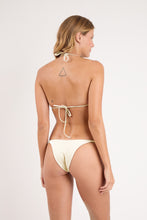 Carica l'immagine nel visualizzatore di Gallery, Model Back: Rio De Sol Bas Bottom Touch-Natural Amora
