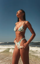 Carica l'immagine nel visualizzatore di Gallery, Image 09: Wednesday In Hawaii By Rio De Sol Haut Top Pua-Valley Ana
