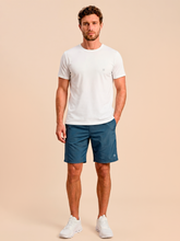 Carica l'immagine nel visualizzatore di Gallery, Model Front: Uv Line Bermuda / Short Pour Homme Shorts New Fit Masc Steel Upf50+
